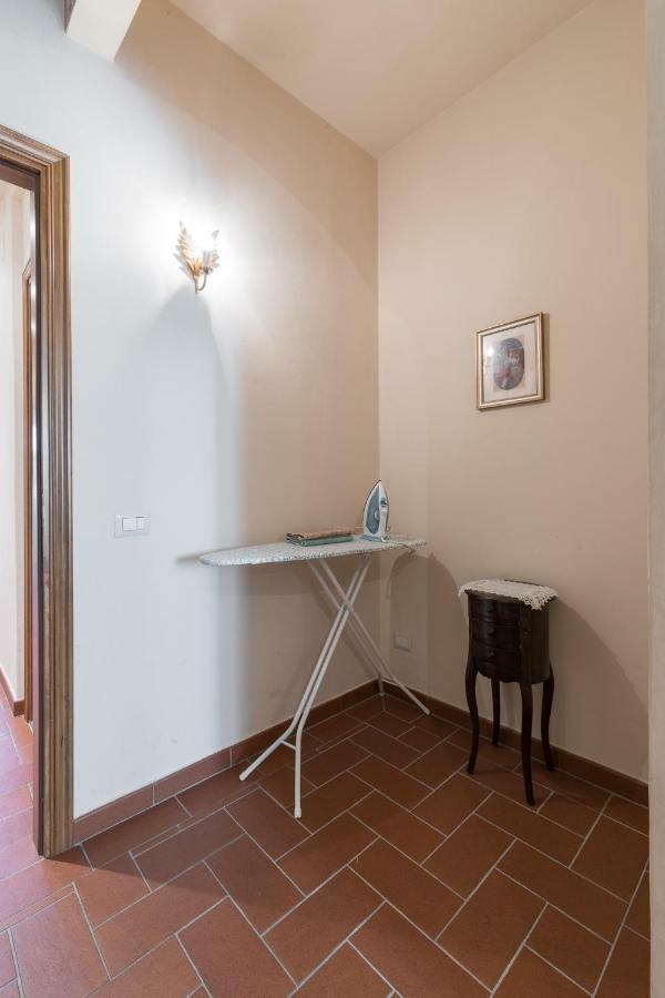 Classic Style Apartment In Center Florence Exterior photo